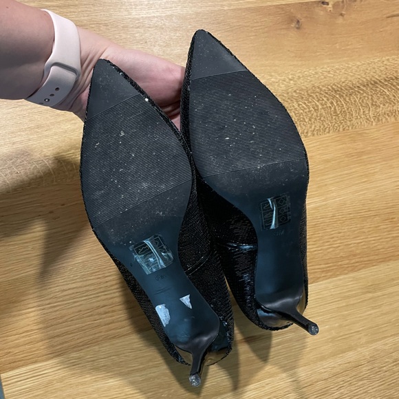 Le Chateau Sequin Heels! - Picture 3 of 3